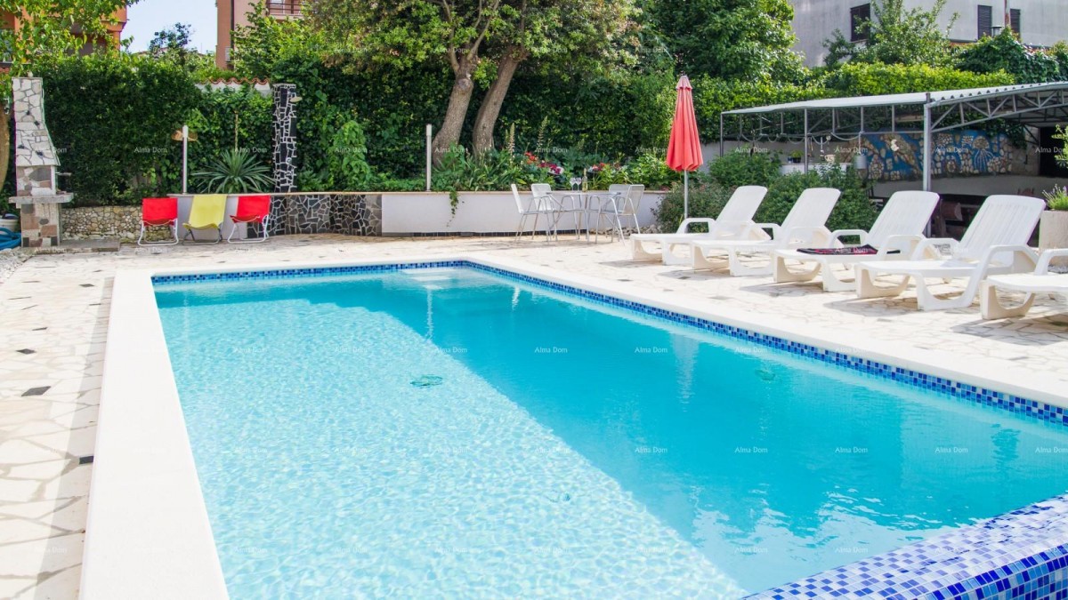 For Sale: Apartment House with Pool and Sea View – Banjole! 10