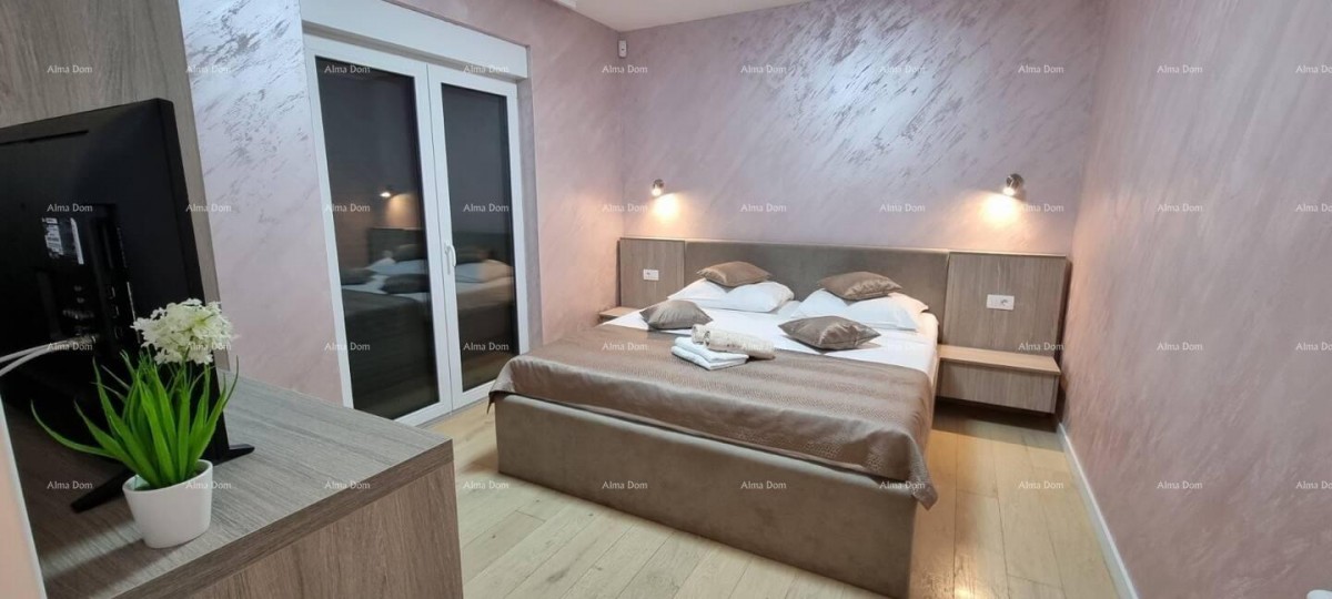 The translation of the title to Slovenian is:  