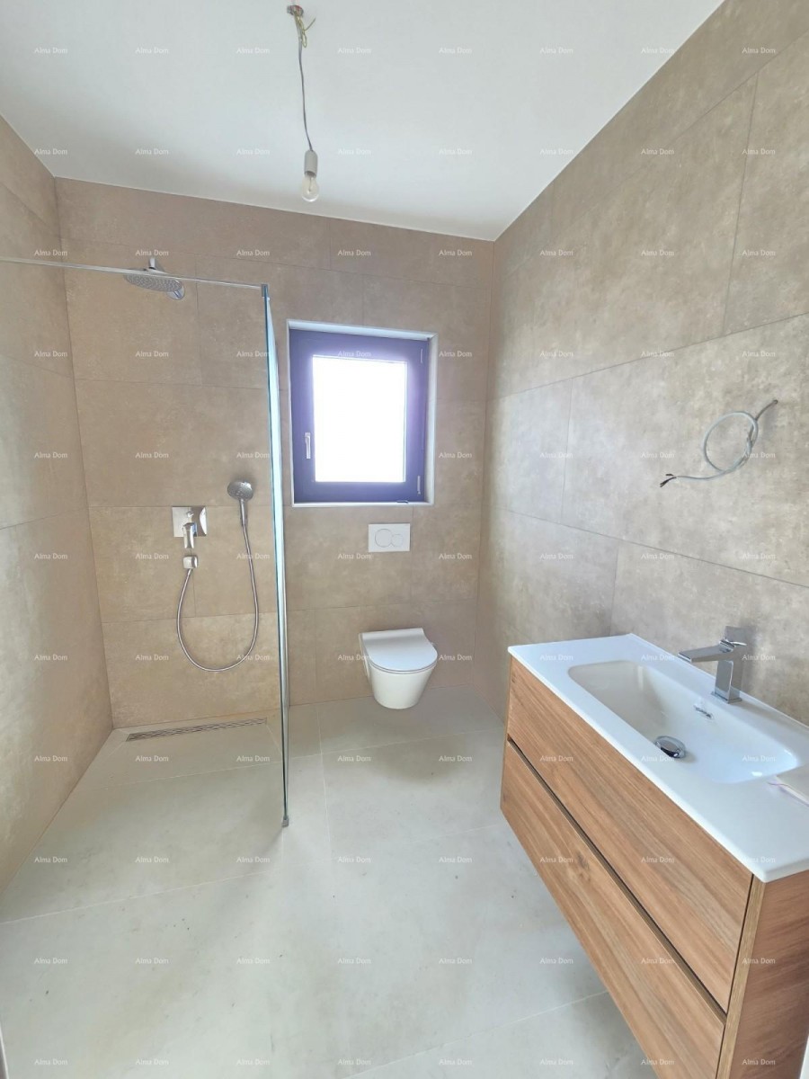 Two-bedroom apartment with a garden near the sea. MEDULIN. 7