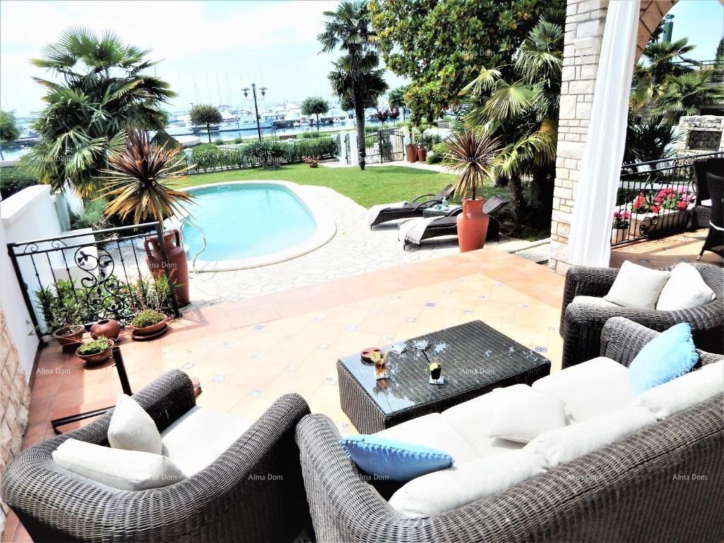 Umag Punta. First row to the sea! With swimming pool! 8