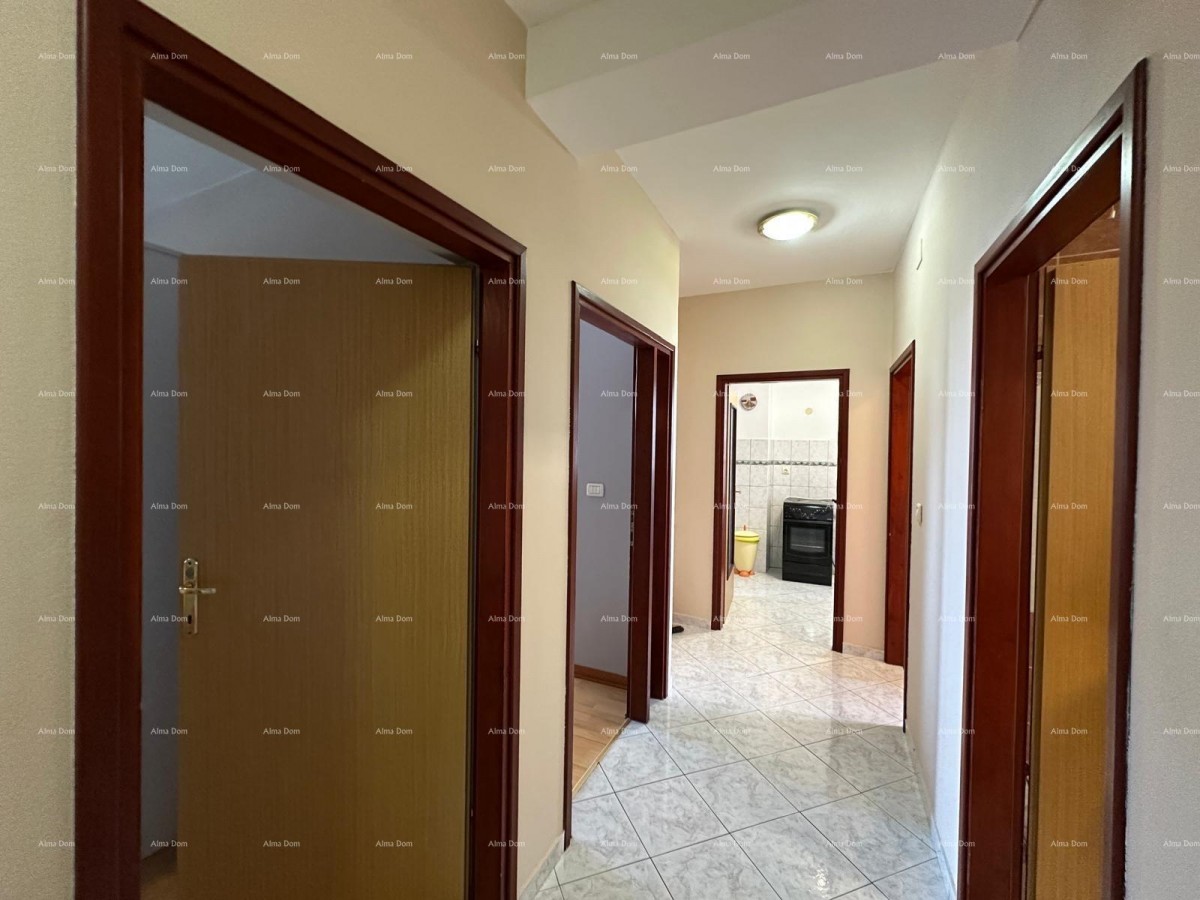 For sale: House with five apartments in an excellent location! 8