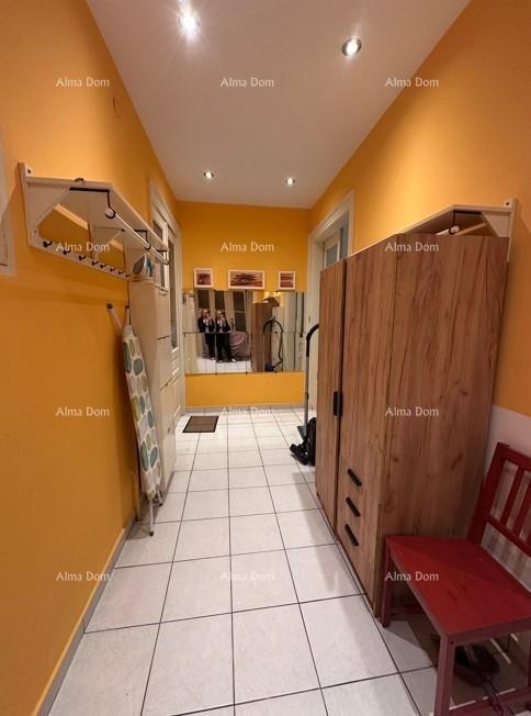 Пула – квартира с 3 апартаментами! 8