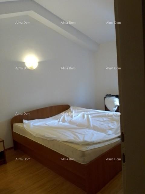 Prodaja kuće sa dvorištem i velikim zemljištem, Barban 3