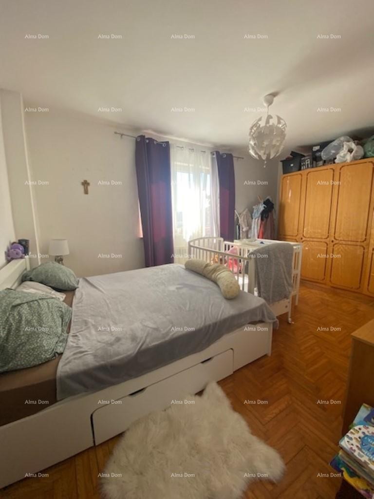 Velika samostojeća kuća. Pula. Veli vrh. 11