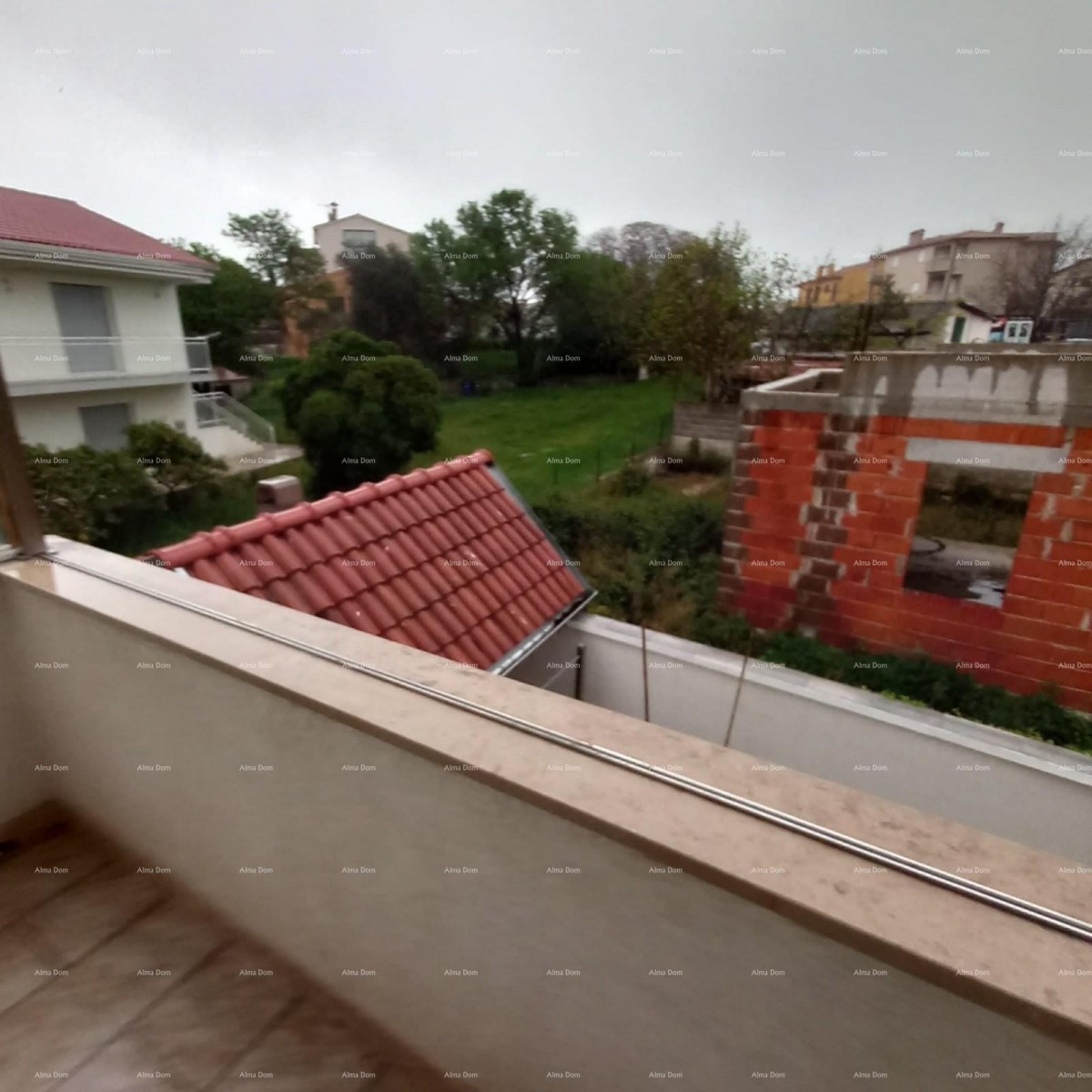 НА ПРОДАЖУ – Дом с двумя отдельными квартирами, Премантура 22