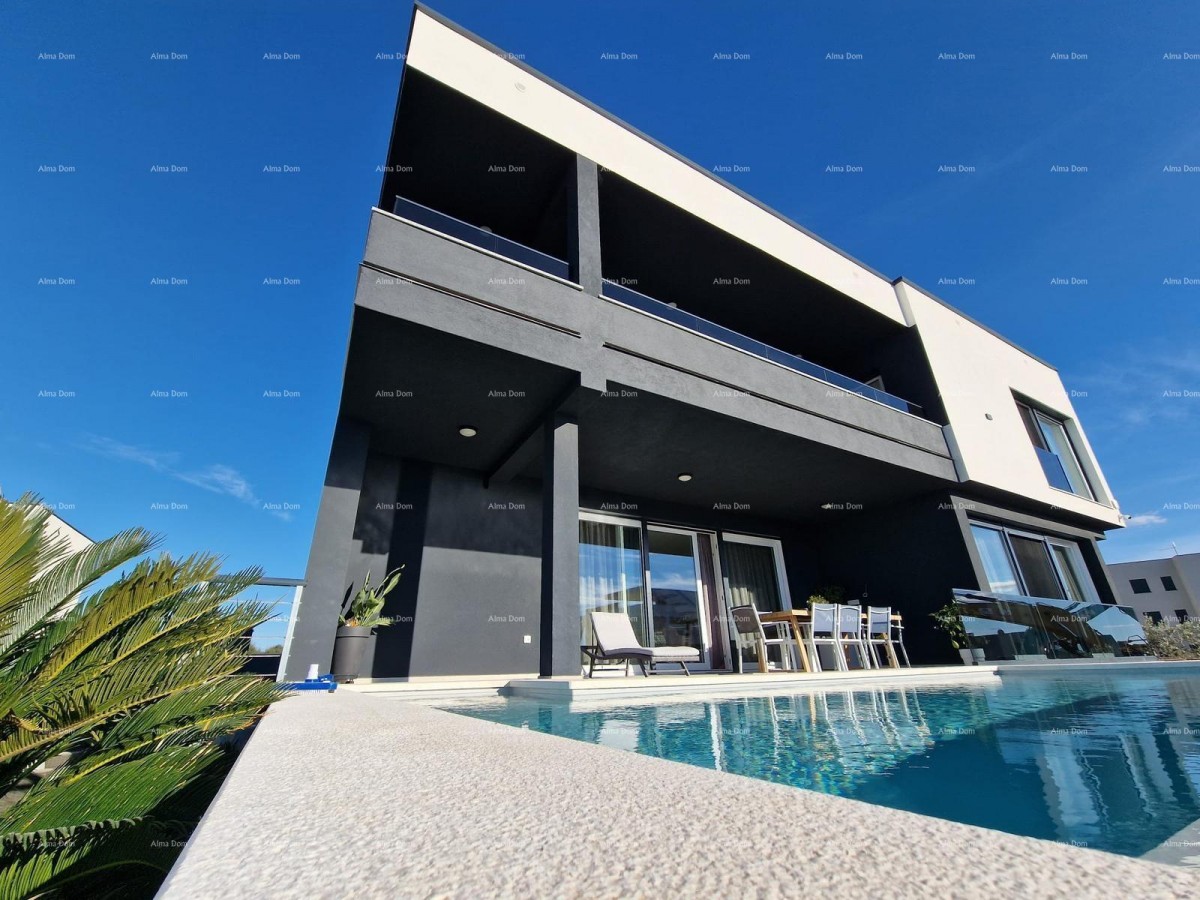 Prodaja luksuzne vile v Medulinu – 100 m od morja 32