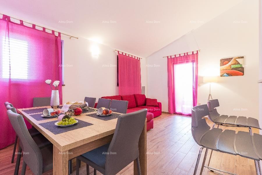 House with pool and jacuzzi! 19