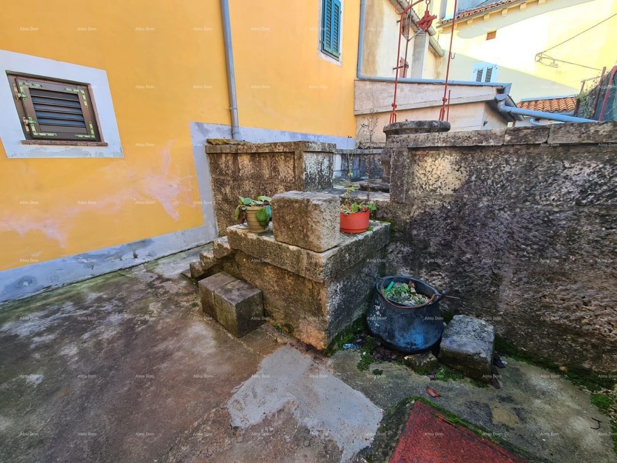 Vendita - Bellissima casa ristrutturata in Istria, nel centro di Marčana! 29