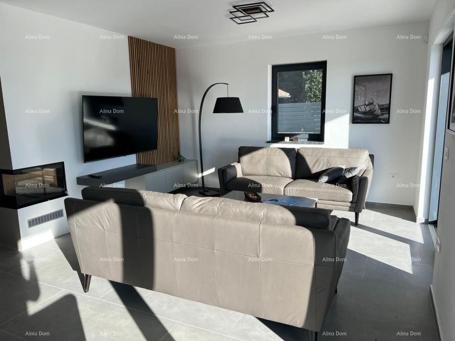 На продажу современная вилла с бассейном – Смоляны, Светвинченат 11