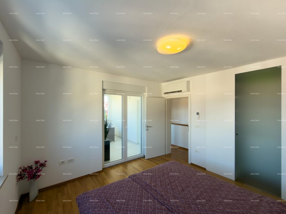 For sale: Attractive house in Premantura with a sea view. 43