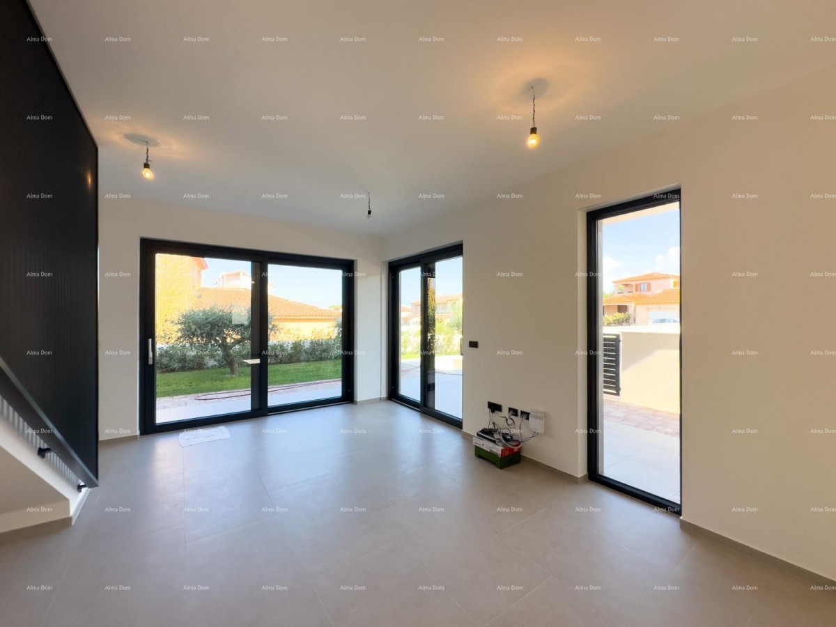 We are selling a semi-detached villa with a pool and a garage 10