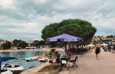 Luksuzni stan s pogledom na more, 30 m od plaže, savršen za obitelj