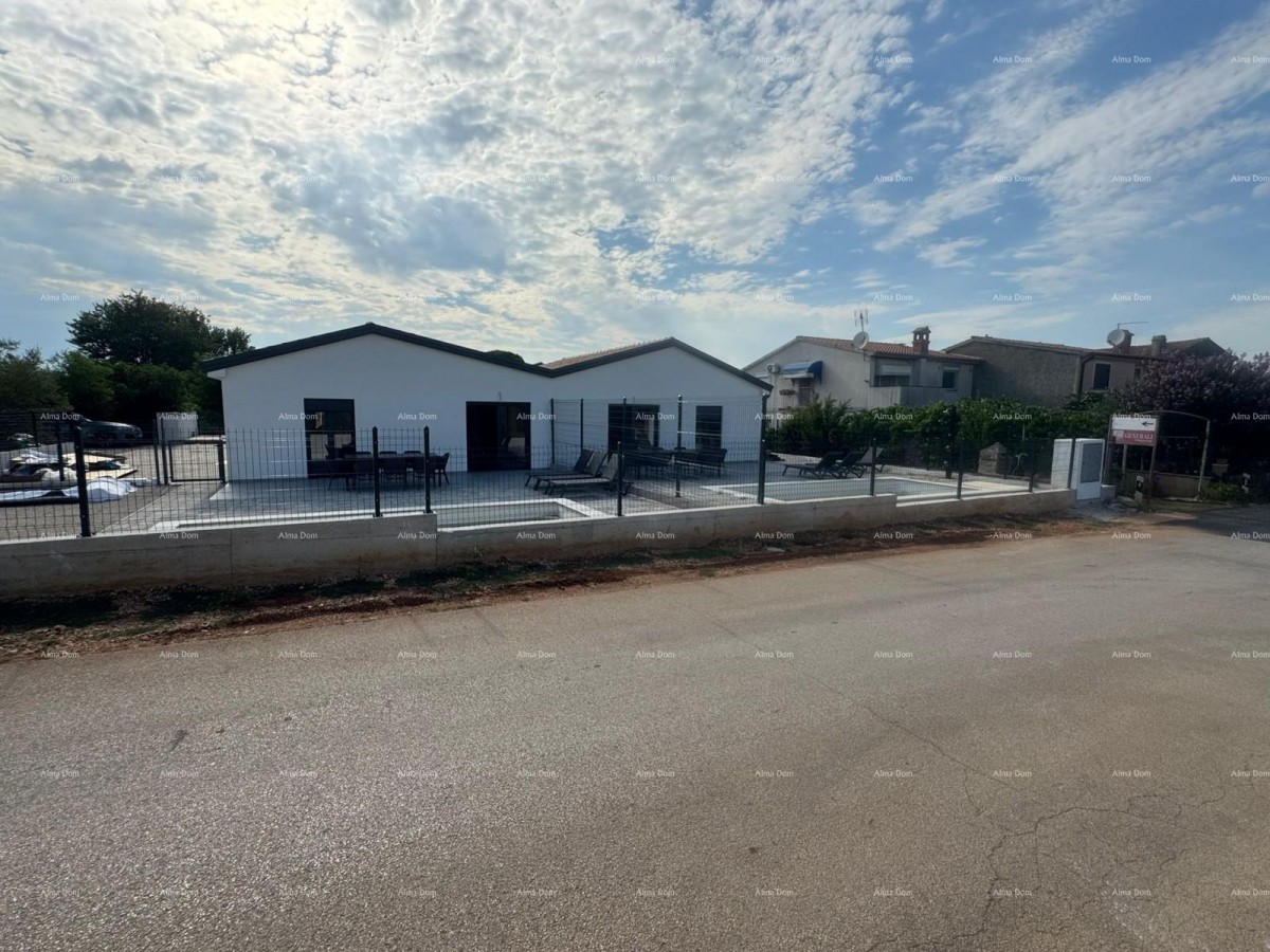 Prodaja - dvojna kuća s grijanim bazenom, okolica Poreča! 15