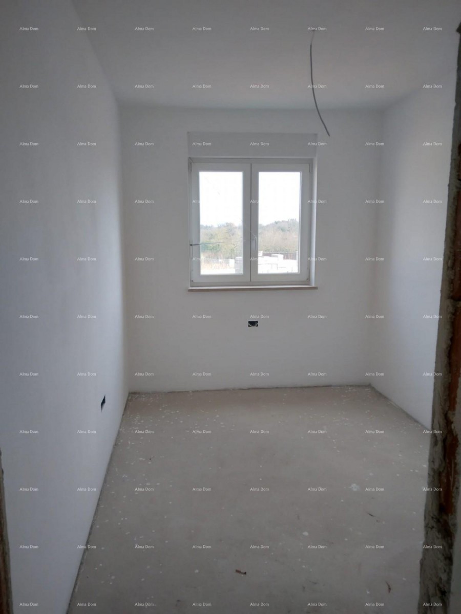 Novogradnja v Šišanu, vasi približno 7 km od Pulja. 6