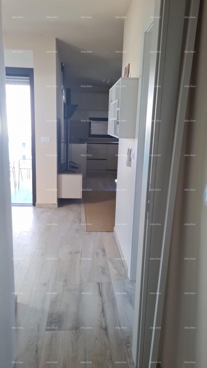 Appartamento moderno nel blocco E con posto auto e ripostiglio, vicino a Umago! 14