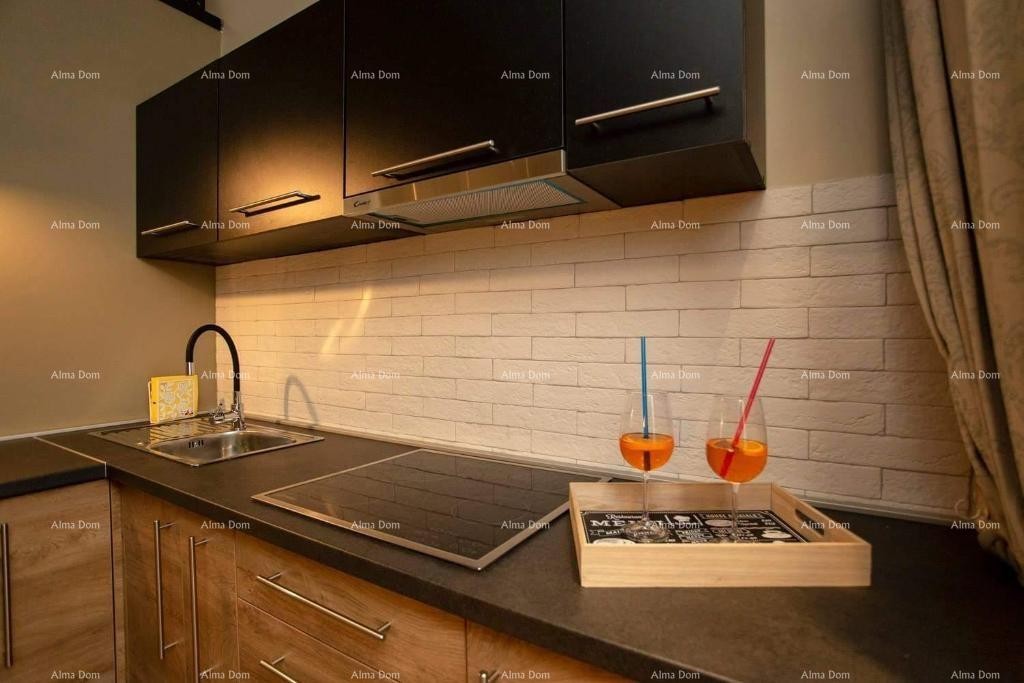 Prodaja - Elegantno urejen dvoetažni stan v stari jedrišču mesta, Rovinj! 9