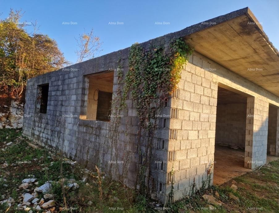 HOUSE IN ROH-BAU PHASE WITH ADDITIONAL CONSTRUCTION PLOT AND AGRICULTURAL LAND 1