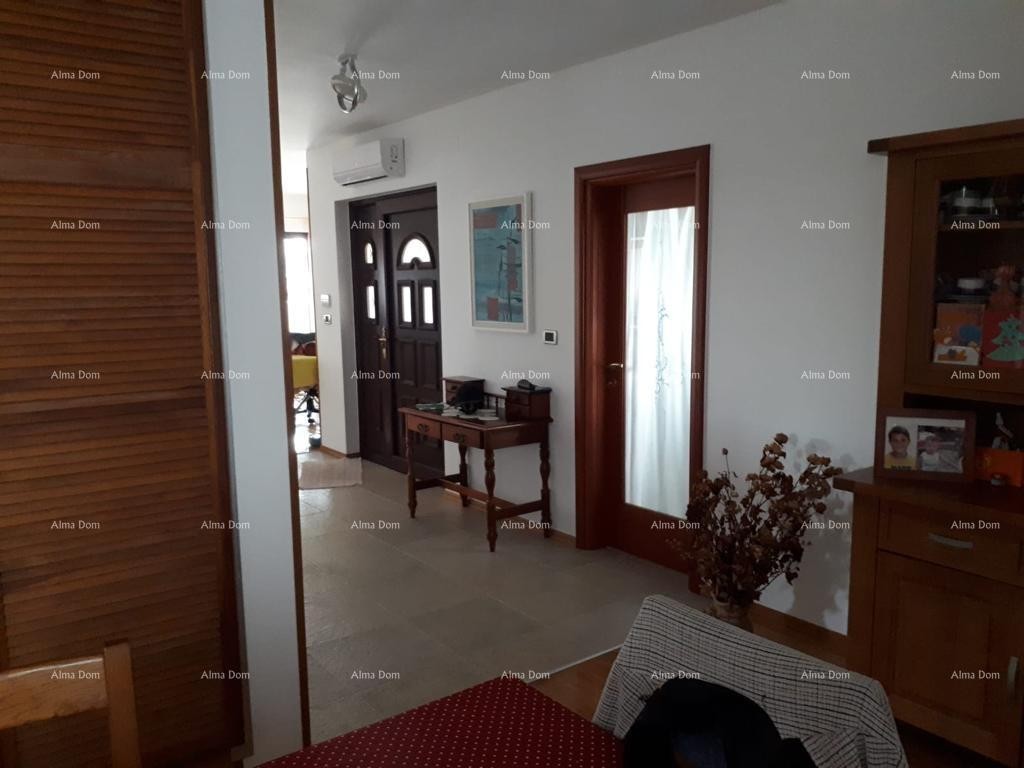 Samostojna hiša, Banjole 12