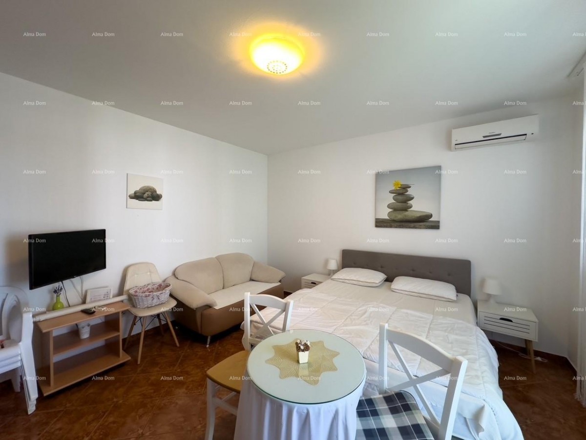 Proximity to Hotel Belvedere. We are selling a studio apartment in an excellent location in Medulin! 5