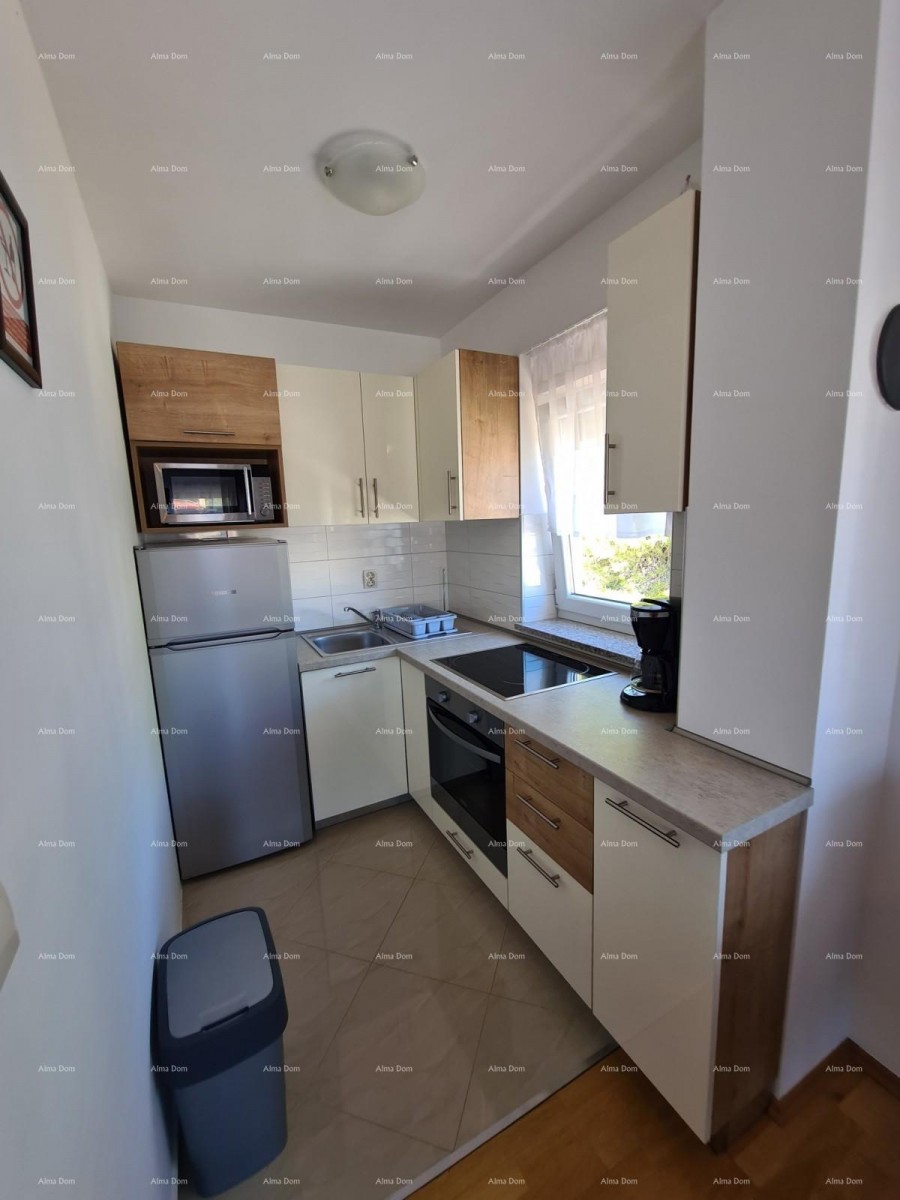 Medulin! House with 6 separate residential units! 29