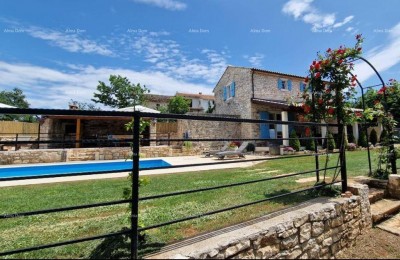Renovated Istrian stone house with swimming pool
