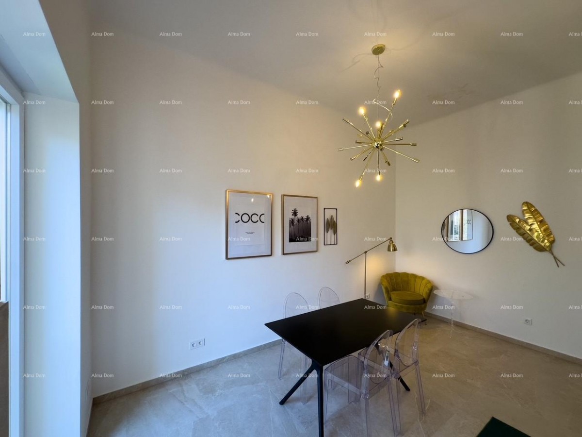 Stiamo vendendo un appartamento ristrutturato nel centro di Pola! 11