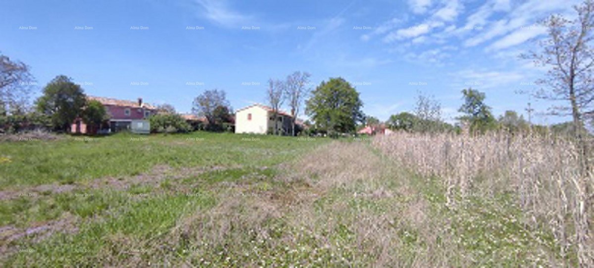 Poreč, quattro lotti edificabili di superficie totale di 3.407 m² 1