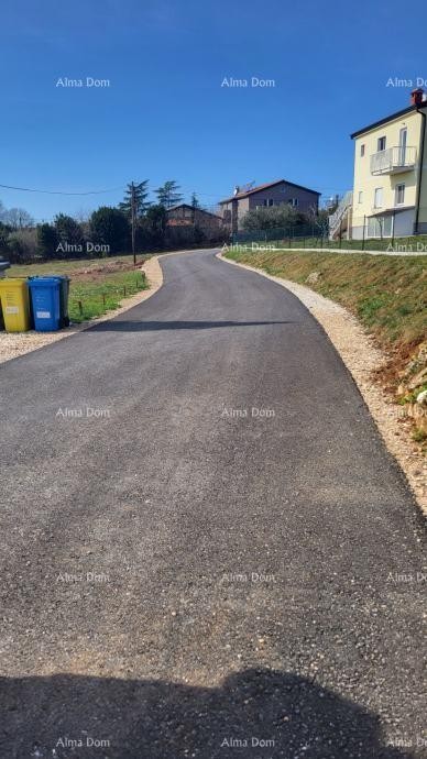 Attractive building plot near Poreč 4