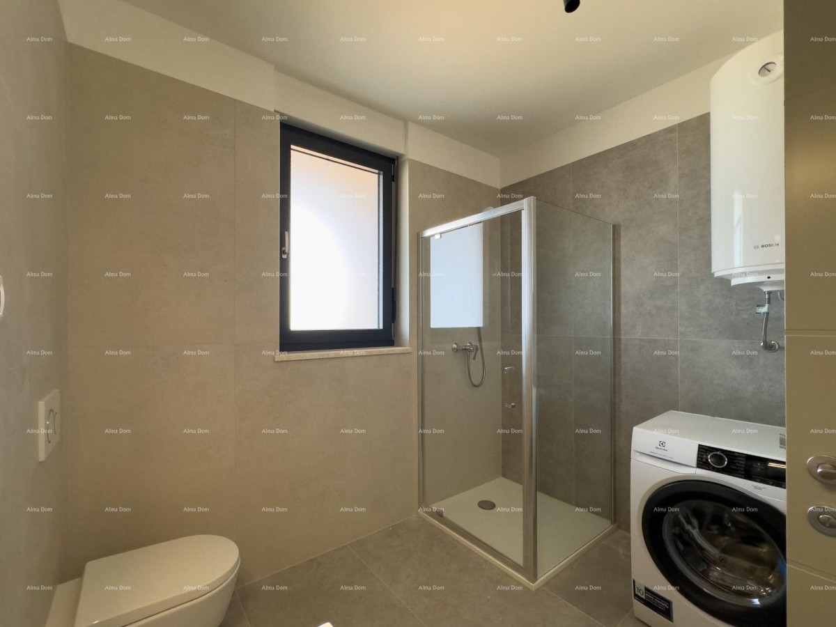 Просторная квартира в Пуле с тремя спальнями и современными удобствами рядом с центром города 14