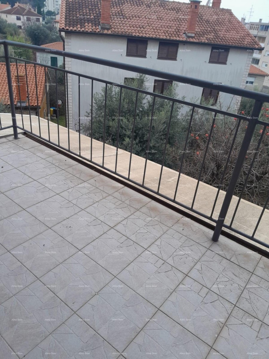 Pula Veruda. For Sale – 1st Floor of a House with Garden and Parking 9