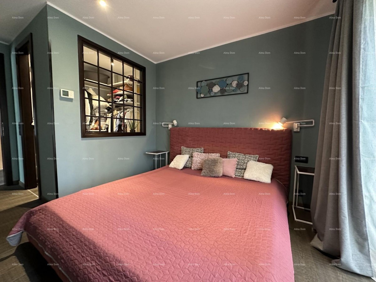 Rovinj. Apartment on the first floor of the house 17