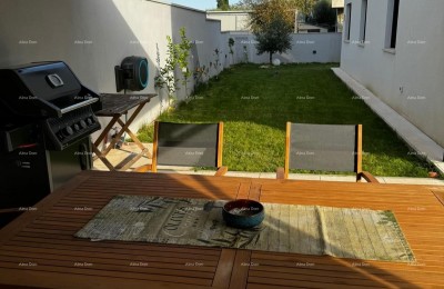 Moderno opremljen stan s vlastitim bazenom, vrtom i parkirnim mjestom, Pula!