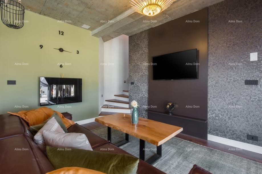 POREČ, Žbandaj – moderan stan s krovnom terasom i jacuzzijem 2