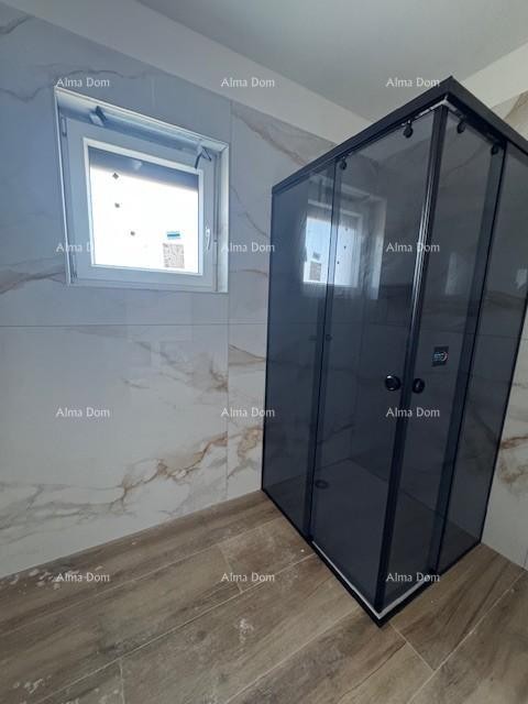 Šišan. Novozgrajena hiša z bazenom 23