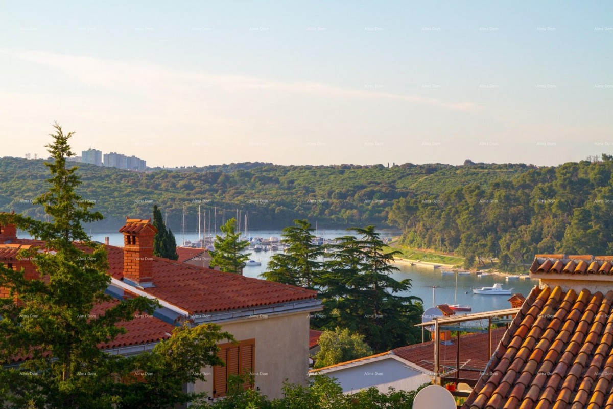 For Sale: Apartment House with Pool and Sea View – Banjole! 22