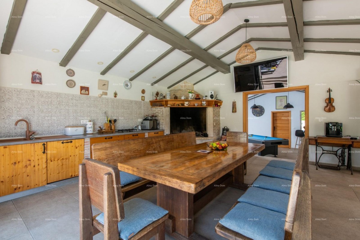 Sale - luxury villa with a pool and additional building, on a spacious property, Ližnjan! 15