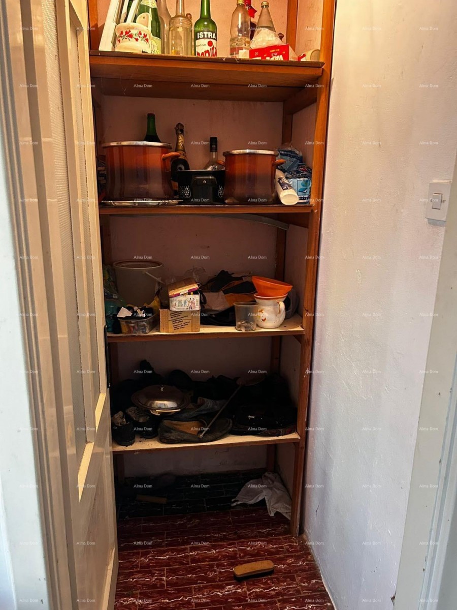 Prodaja hiše s skednjem in zemljiščem v bližini Barbana! 13