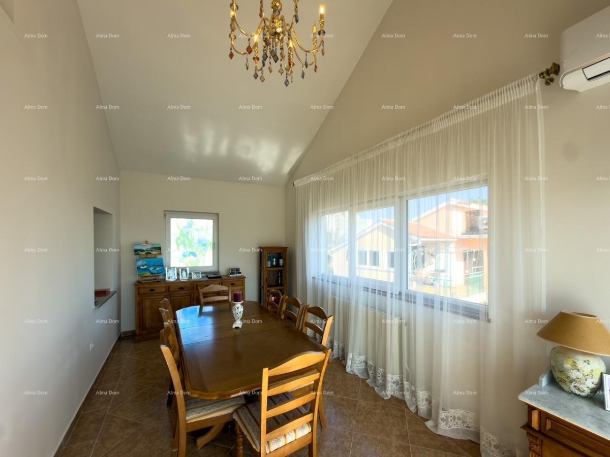 Ližnjan, renovated and fully furnished house with a garage and a cellar 30