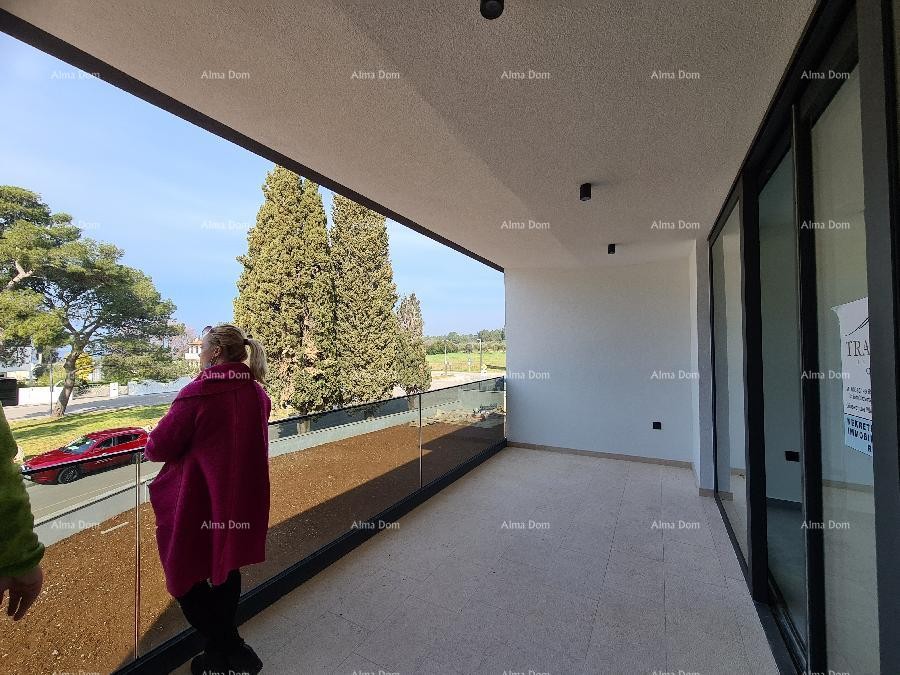 Luxury apartment in Fazana. Right next to the beach. Direct sea view. 2