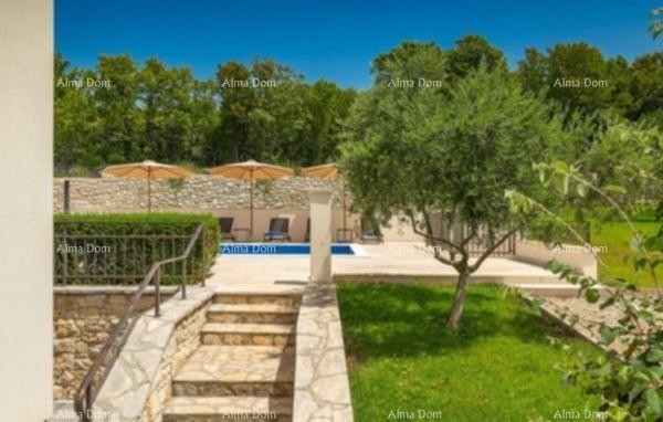 Trget – Prelijepa kuća s panoramskim pogledom na more 10