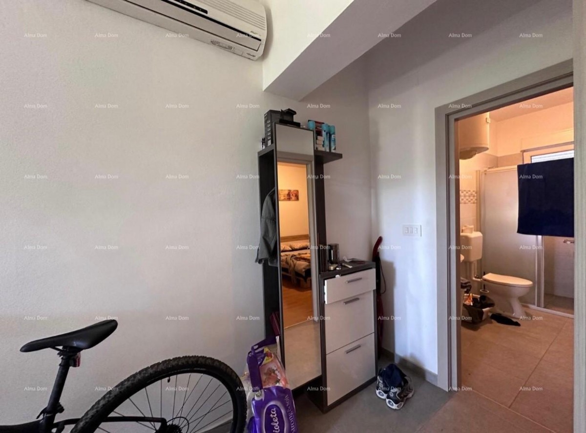 House with permission to build 4 apartments! 22