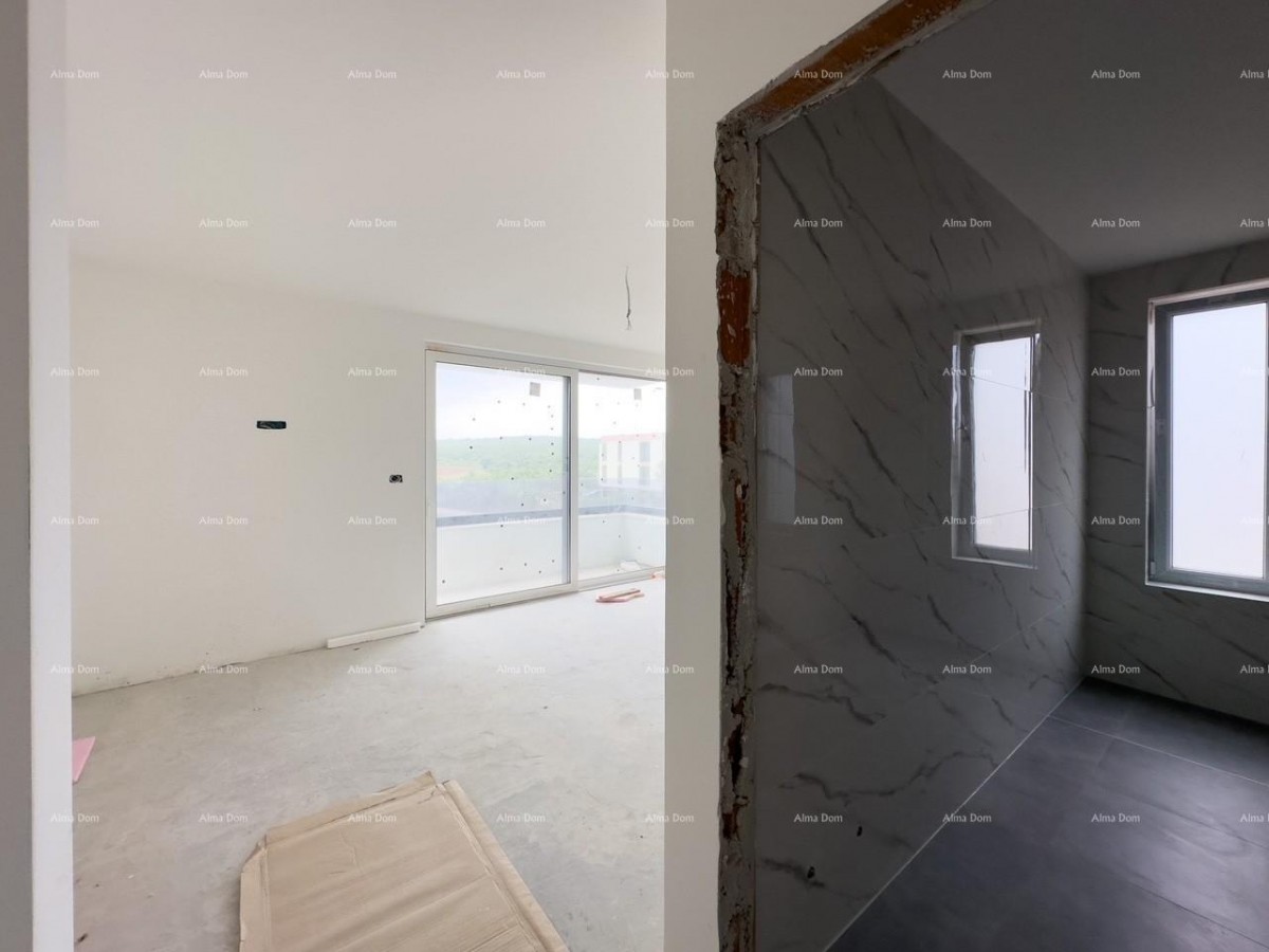 Prodamo hišo na odlični lokaciji. Blizu marine. 16