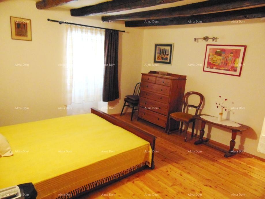 Casa spaziosa a Marčana con tre piani e giardino in vendita. 4