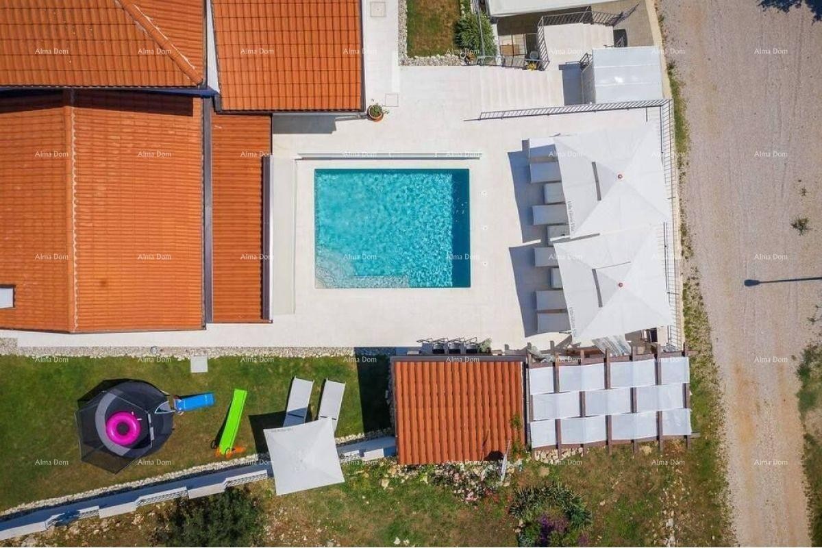 Vicino a Cittanova, nuova casa con piscina. 5