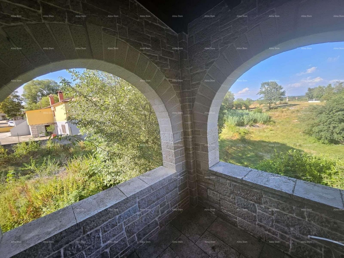 COMPLEX OF STONE HOUSES WITH 5 RESIDENTIAL UNITS – TINJAN 15