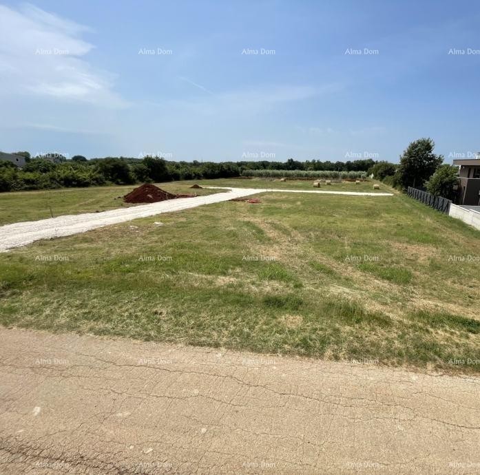 Prodaja građevinskog zemljišta na lijepoj lokaciji, blizina Pule, Loborika! 1