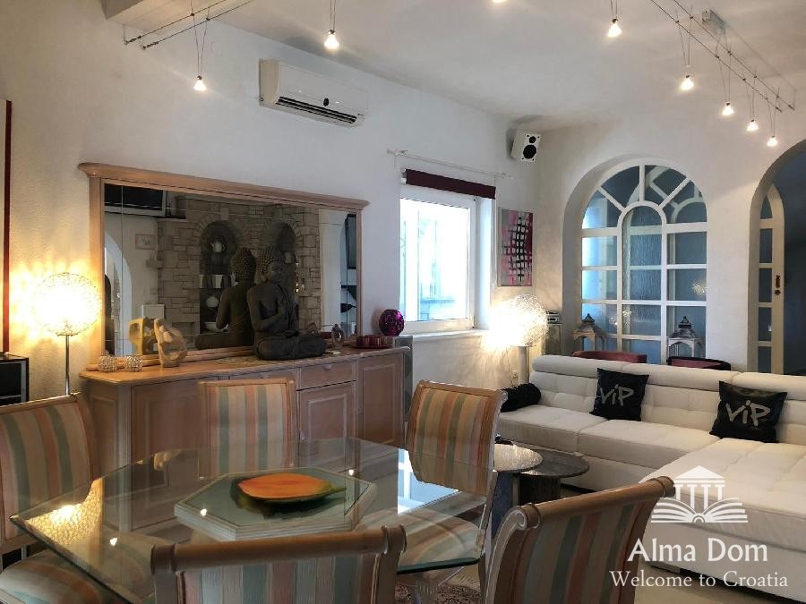 5 star holiday villa. 6