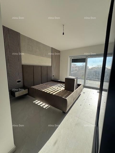 Šišan. Novozgrajena hiša z bazenom 38