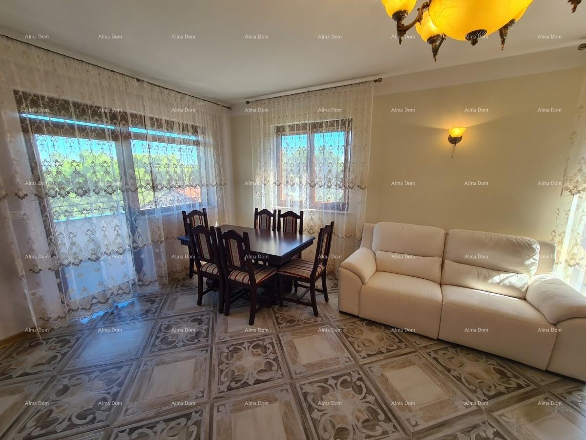 Three-storey apartment with a roof terrace! 100 meters from the sea. 10