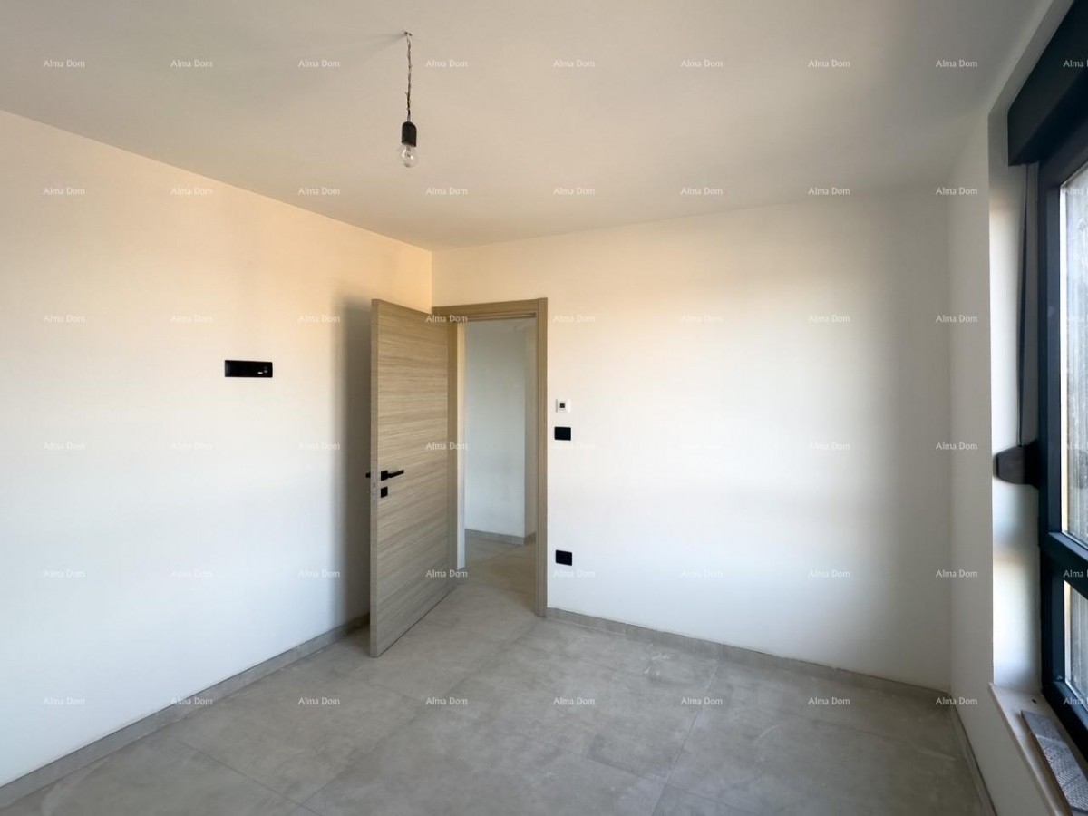 We are selling an apartment in a new building in Banjole. 9
